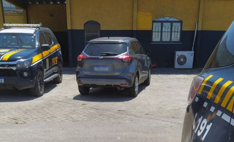 PRF prende quatro suspeitos de roubos na Região dos Lagos IMG-20251001-WA0103.jpg