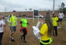 Romeiros que vão a Aparecida usam tendas de apoio em rodovias de SP Romeiros que vão a Aparecida usam tendas de apoio em rodovias de SP