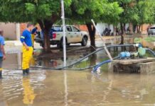 Em Sítio do Mato, neste sábado, Jerônimo Rodrigues acompanha e reforça ações emergenciais do Governo do Estado após fortes chuvas | SECOM Em Sítio do Mato, neste sábado, Jerônimo Rodrigues acompanha e reforça ações emergenciais do Governo do Estado após fortes chuvas | SECOM