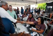 Em Vitória da Conquista, Jerônimo Rodrigues acompanha atendimentos no segundo dia da Feira Saúde Mais Perto | SECOM Em Vitória da Conquista, Jerônimo Rodrigues acompanha atendimentos no segundo dia da Feira Saúde Mais Perto | SECOM
