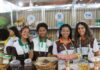 Estudantes da rede estadual expõem produtos das escolas-fábricas na Fenagro, em Salvador | SECOM Estudantes da rede estadual expõem produtos das escolas-fábricas na Fenagro, em Salvador | SECOM