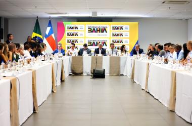 Governador reúne presidentes de consórcios públicos da Bahia para fortalecer Governador reúne presidentes de consórcios públicos da Bahia para fortalecer gestão compartilhada | SECOM