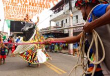 Arraiá da Margarida abre festejos com cortejo animado e forte presença popular