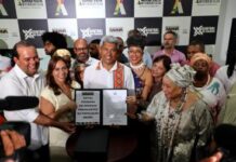 Jerônimo Rodrigues anuncia pacote de iniciativas para a população negra durante homenagem ao centenário de Mãe Stella de Oxóssi | SECOM Jerônimo Rodrigues anuncia pacote de iniciativas para a população negra durante homenagem ao centenário de Mãe Stella de Oxóssi | SECOM