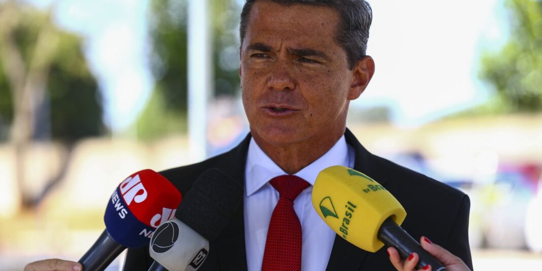 Moraes autoriza general preso por trama golpista a fazer o Moraes autoriza general preso por trama golpista a fazer o Enem
