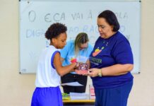 Projeto leva debate sobre racismo e bullying a alunos da rede municipal de Salvador – Secretaria de Comunicação Projeto leva debate sobre racismo e bullying a alunos da rede municipal de Salvador – Secretaria de Comunicação