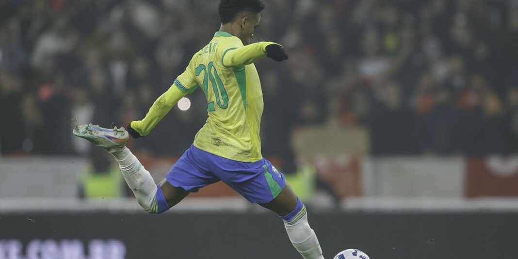Brasil encerra 2025 na 5ª posição do ranking de seleções Brasil encerra 2025 na 5ª posição do ranking de seleções da Fifa