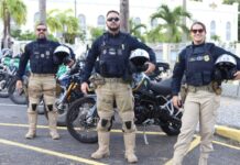 PRF participa de passeio motociclístico solidário de Natal da PMPE no Grande Recife — Polícia Rodoviária Federal PRF participa de passeio motociclístico solidário de Natal da PMPE no Grande Recife