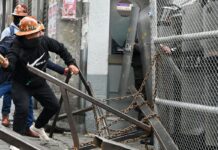 Bolívia: protestos desafiam governo após aumento de combustíveis Bolívia: protestos desafiam governo após aumento de combustíveis
