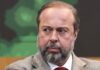 Ministro cobra solução para vazamento de água em minas da Vale Ministro cobra solução para vazamento de água em minas da Vale