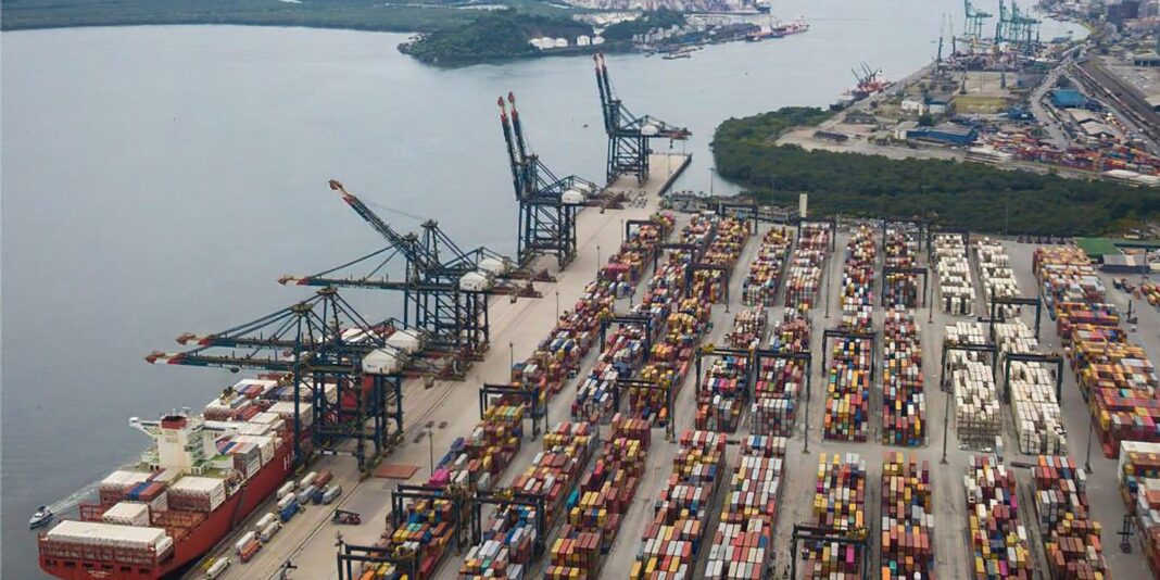 Porto de Santos registrou em 2025 maior movimentação de sua Porto de Santos registrou em 2025 maior movimentação de sua história