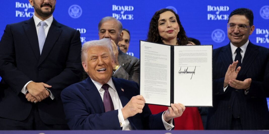Trump lança em Davos Conselho de Paz criado por ele Trump lança em Davos Conselho de Paz criado por ele