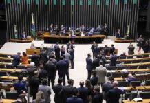 Câmara aprova PL antifacção e endurece penas para crime organizado Câmara aprova PL antifacção e endurece penas para crime organizado
