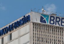 Governo do DF propõe dar imóveis como garantia para capitalizar o BRB Governo do DF propõe dar imóveis como garantia para capitalizar o BRB