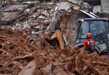 Número de mortos com as chuvas chega a 30 em Minas Gerais Número de mortos com as chuvas chega a 30 em Minas Gerais