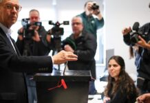 Socialista Antônio Seguro é eleito presidente de Portugal Socialista Antônio Seguro é eleito presidente de Portugal