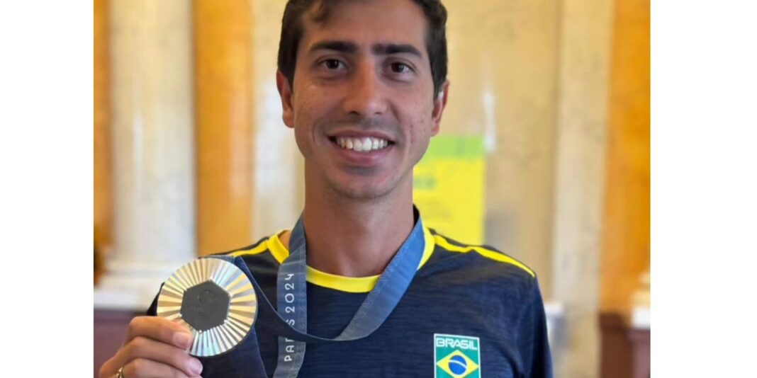 Caio Bonfim ganha prata em etapa mundial da marcha atlética Caio Bonfim ganha prata em etapa mundial da marcha atlética na China