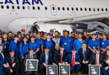 Latam incorpora na frota os primeiros aviões da Embraer Latam incorpora na frota os primeiros aviões da Embraer