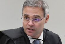 Mendonça diz que juiz não é estrela e deve assumir responsabilidades Mendonça diz que juiz não é estrela e deve assumir responsabilidades