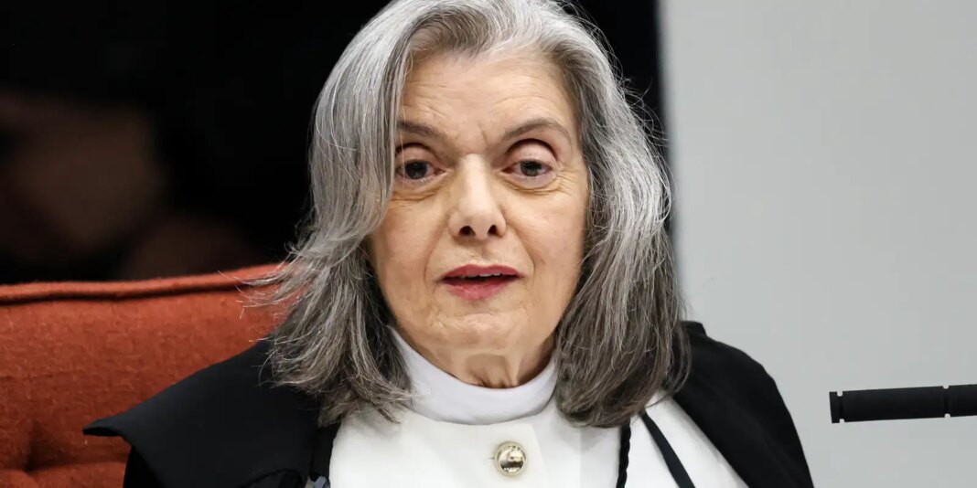 Cármen Lúcia diz que crise de confiabilidade no Judiciário é Cármen Lúcia diz que crise de confiabilidade no Judiciário é grave