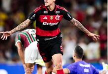 Com dois gols de Pedro, Flamengo vence Fluminense pelo Brasileirão Com dois gols de Pedro, Flamengo vence Fluminense pelo Brasileirão