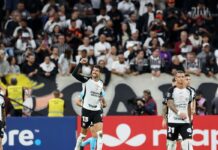 Corinthians derrota Santa Fe e segue 100% na Copa Libertadores Corinthians derrota Santa Fe e segue 100% na Copa Libertadores