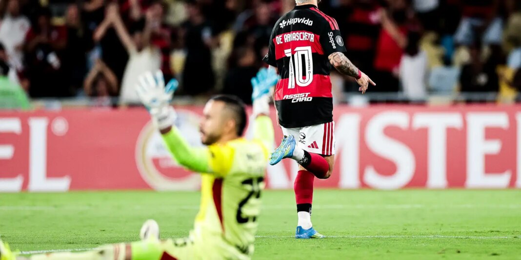 Flamengo goleia Independiente Medellín por 4 a 1 na Copa Flamengo goleia Independiente Medellín por 4 a 1 na Copa Libertadores