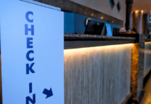 Hospedagens têm até amanhã para adotar check-in digital Hospedagens têm até amanhã para adotar check-in digital
