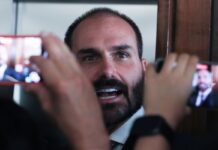 Moraes marca depoimento de Eduardo Bolsonaro em processo no STF Moraes marca depoimento de Eduardo Bolsonaro em processo no STF