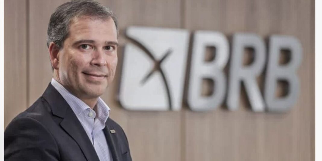 PF prende ex-presidente do BRB citado no caso do Banco Master