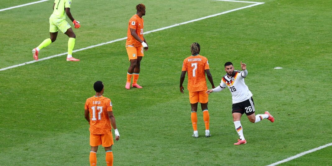Alemanha vira sobre a Costa do Marfim e garante vaga Alemanha vira sobre a Costa do Marfim e garante vaga na próxima fase