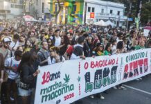 Marcha em São Paulo pede legalização da maconha Marcha em São Paulo pede legalização da maconha
