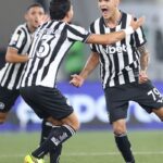 Com gol no último lance, Botafogo bate Santos na volta do Brasileirão