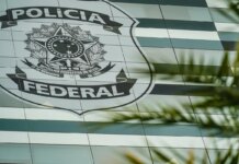 Em manifestação escrita, Flávio Bolsonaro nega ter caluniado Lula Em manifestação escrita, Flávio Bolsonaro nega ter caluniado Lula