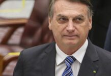 Exército entrega armas de Bolsonaro à PF e informa falta de duas Exército entrega armas de Bolsonaro à PF e informa falta de duas