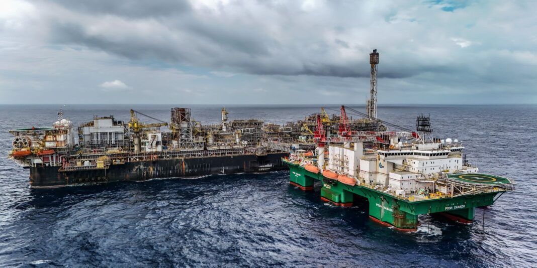 Imposto de 12% sobre exportação de petróleo é estendido por Imposto de 12% sobre exportação de petróleo é estendido por 60 dias