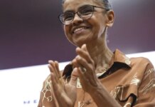 Marina Silva recebe maior condecoração da França em Brasília Marina Silva recebe maior condecoração da França em Brasília