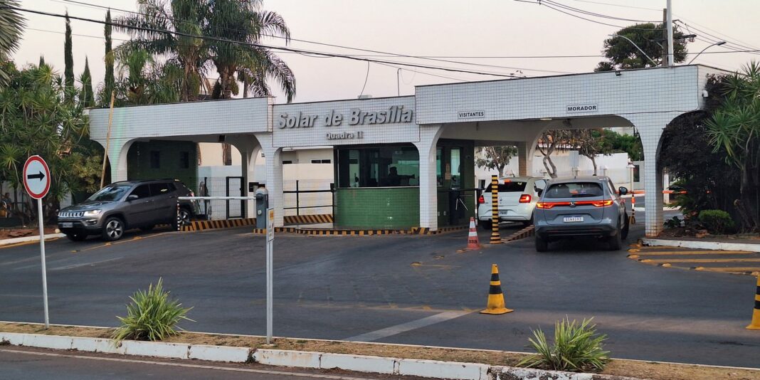 Moraes nega pedido para Javier Milei visitar Bolsonaro em casa Moraes nega pedido para Javier Milei visitar Bolsonaro em casa
