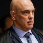 Moraes volta a pedir que PGR se manifeste sobre arma de Bolsonaro