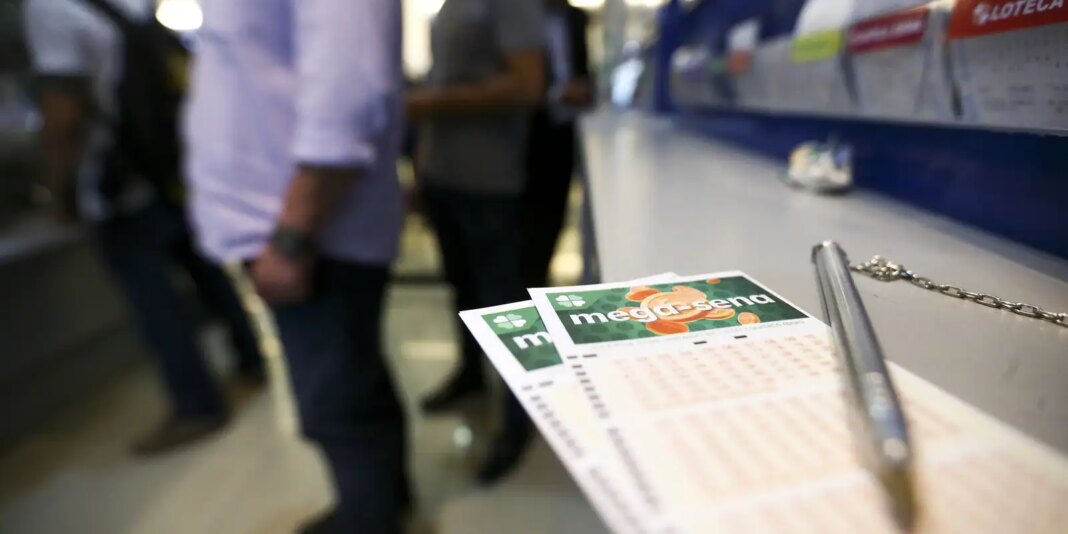 Mega-Sena acumula para R$ 50 milhões; confira os números sorteados Mega-Sena acumula para R$ 50 milhões; confira os números sorteados
