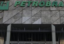 Petrobras anuncia descoberta de petróleo na Foz do Amazonas Petrobras anuncia descoberta de petróleo na Foz do Amazonas