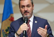 Mendonça afasta Andrei Rodrigues da direção-geral da Polícia Federal Mendonça afasta Andrei Rodrigues da direção-geral da Polícia Federal