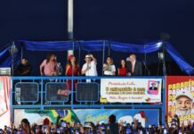 “Ato vergonhoso”, diz Lula sobre fuga de Flávio Bolsonaro “Ato vergonhoso”, diz Lula sobre fuga de Flávio Bolsonaro