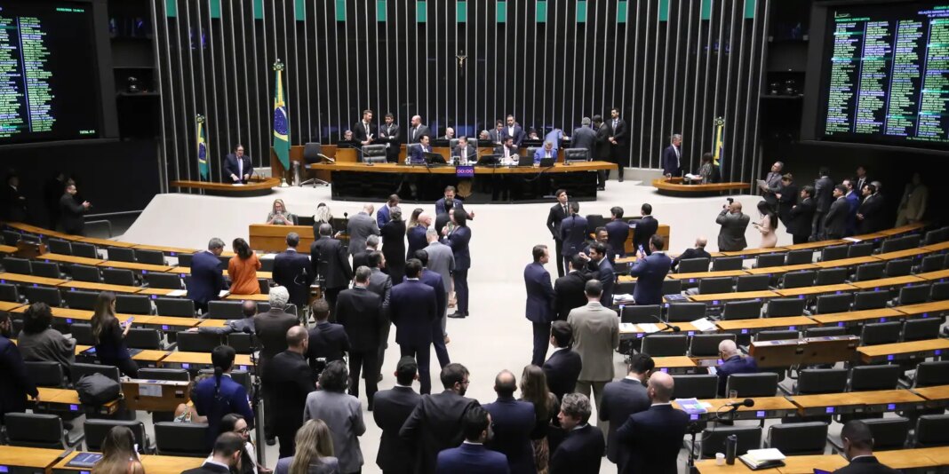 Cresce número de mulheres eleitas para o Congresso Nacional Cresce número de mulheres eleitas para o Congresso Nacional