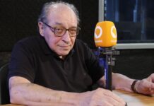 Rádio MEC estreia série Eu Gosto de Música, apresentada por Ruy Castro Rádio MEC estreia série Eu Gosto de Música, apresentada por Ruy Castro