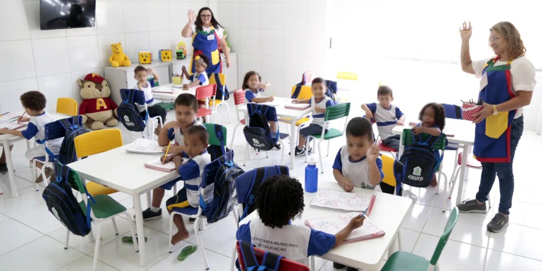 Recife abrirá 34 creches no domingo para facilitar o voto Recife abrirá 34 creches no domingo para facilitar o voto dos pais